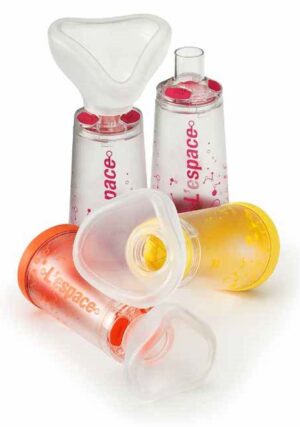 CAMERA DISTANZIATRICE PER EROGATORI SPRAY PREDOSATI L'ESPACE220 ML PER ADULTI CON BOCCAGLIO VALVOLA INSPIRAZIONE 2 VALVOLE ESPIRAZIONE CODICE COLORE MAGENTA